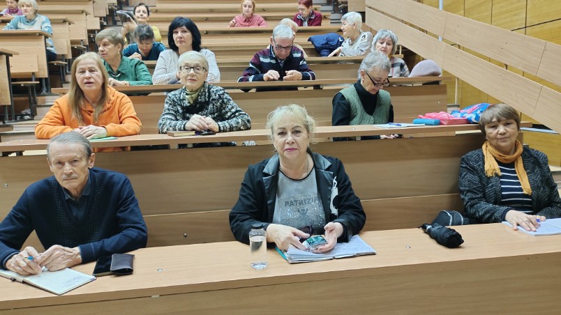 Историю генеалогии в России изучают слушатели элегантного возраста Историю генеалогии в России изучают слушатели элегантного возраста