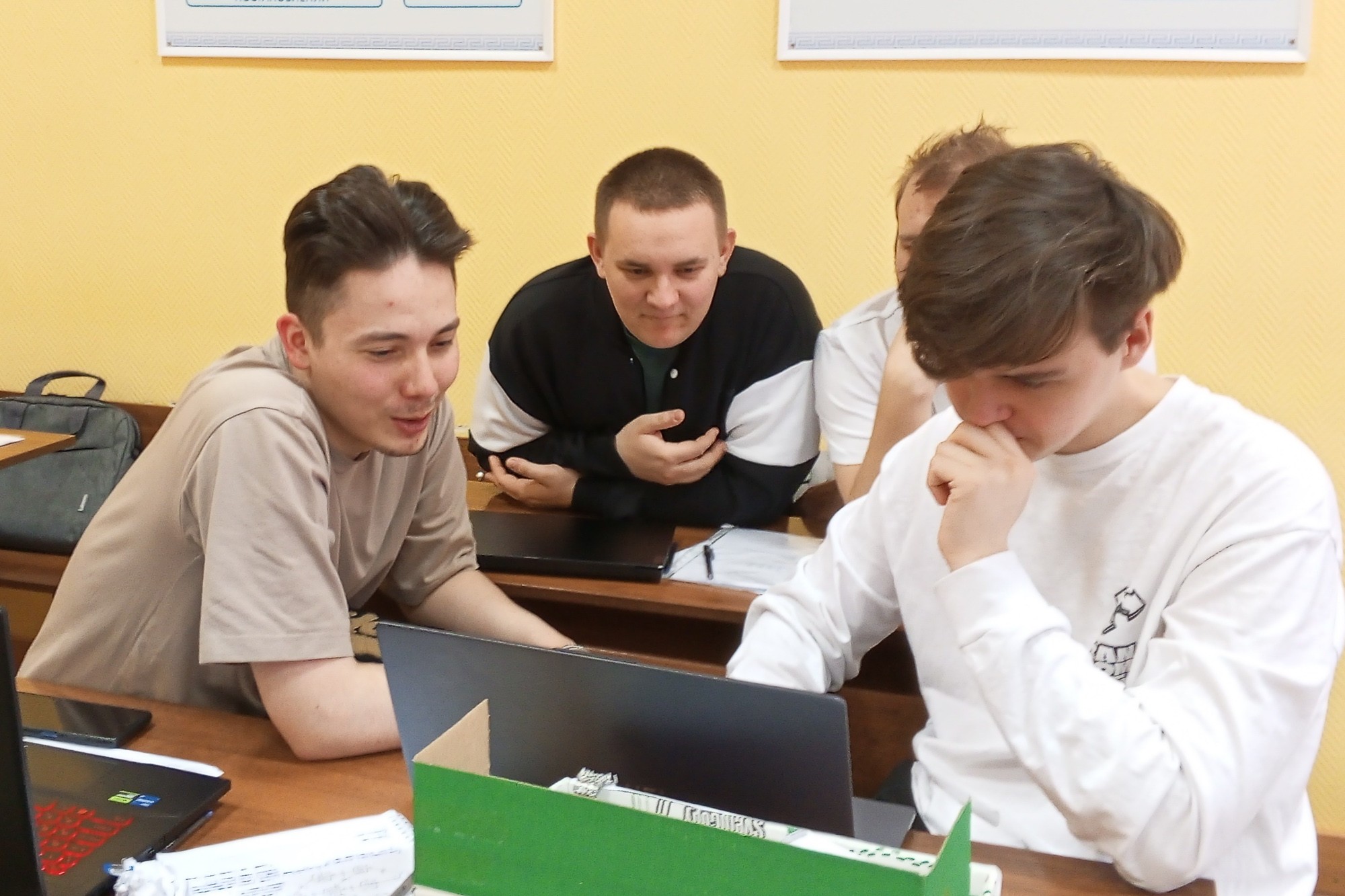 Ракета, грибы и коктейль: идеи студенческих стартапов Елабужского института КФУ Ракета, грибы и коктейль: идеи студенческих стартапов Елабужского института КФУ