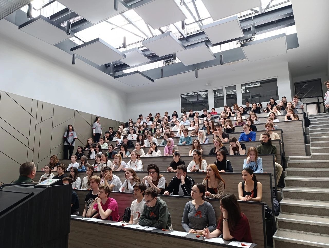 �������� ���� ������� ������� � ������������� ������������ ����� 