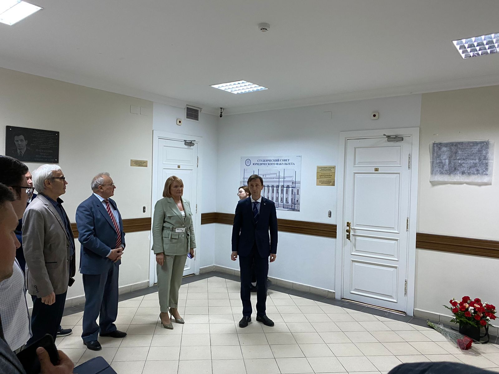 Торжественное открытие мемориальной доски в память о профессоре Юрии Сергеевиче Решетове