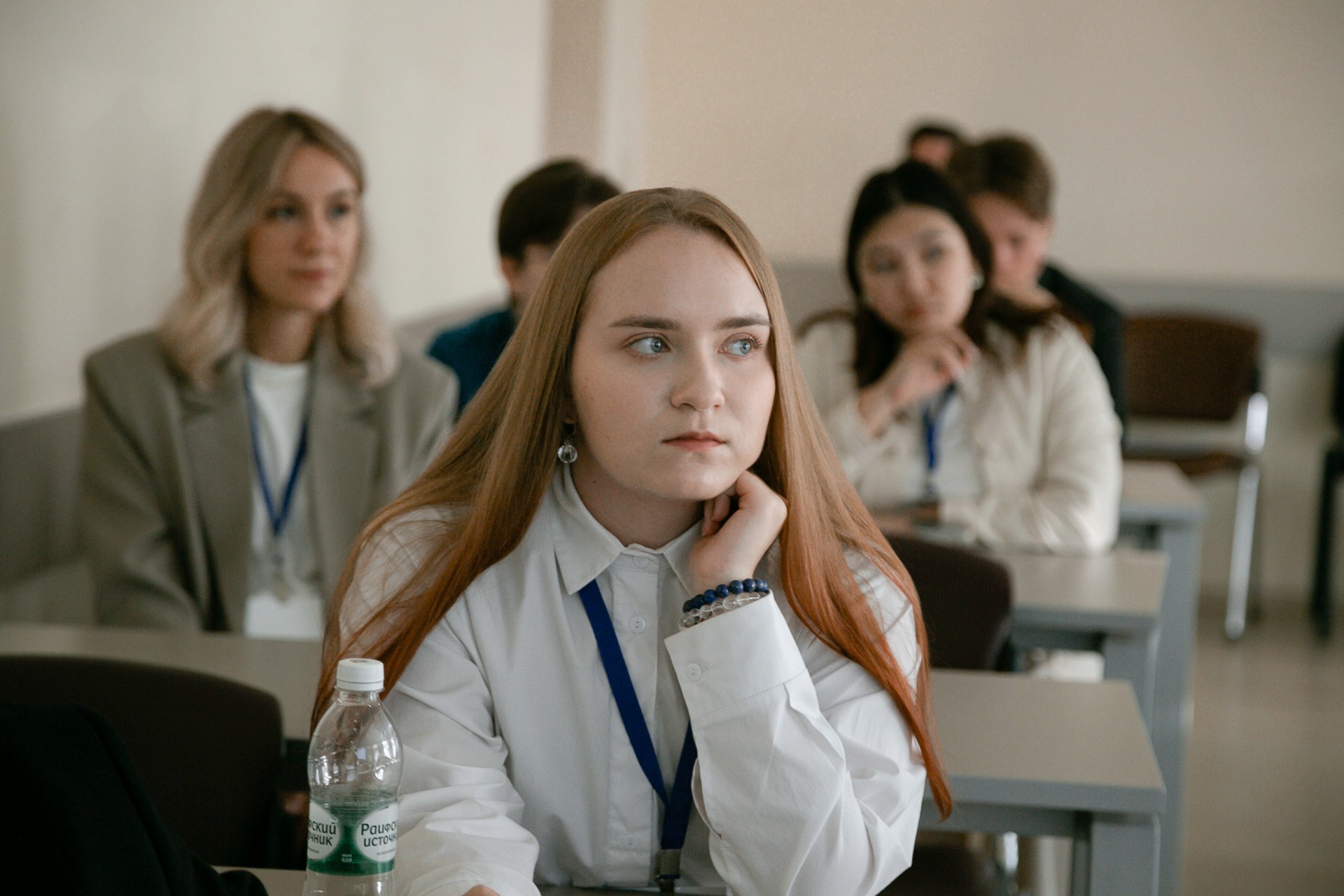 ������-�����