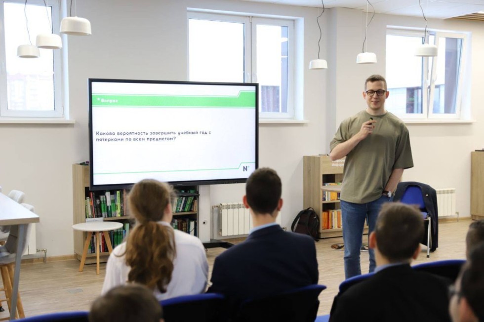 В рамках научного визита в НОМЦ ПФО Насыбуллов Тимур Ринатович прочитал научно-популярные лекции для школьников В рамках научного визита в НОМЦ ПФО Насыбуллов Тимур Ринатович прочитал научно-популярные лекции для школьников