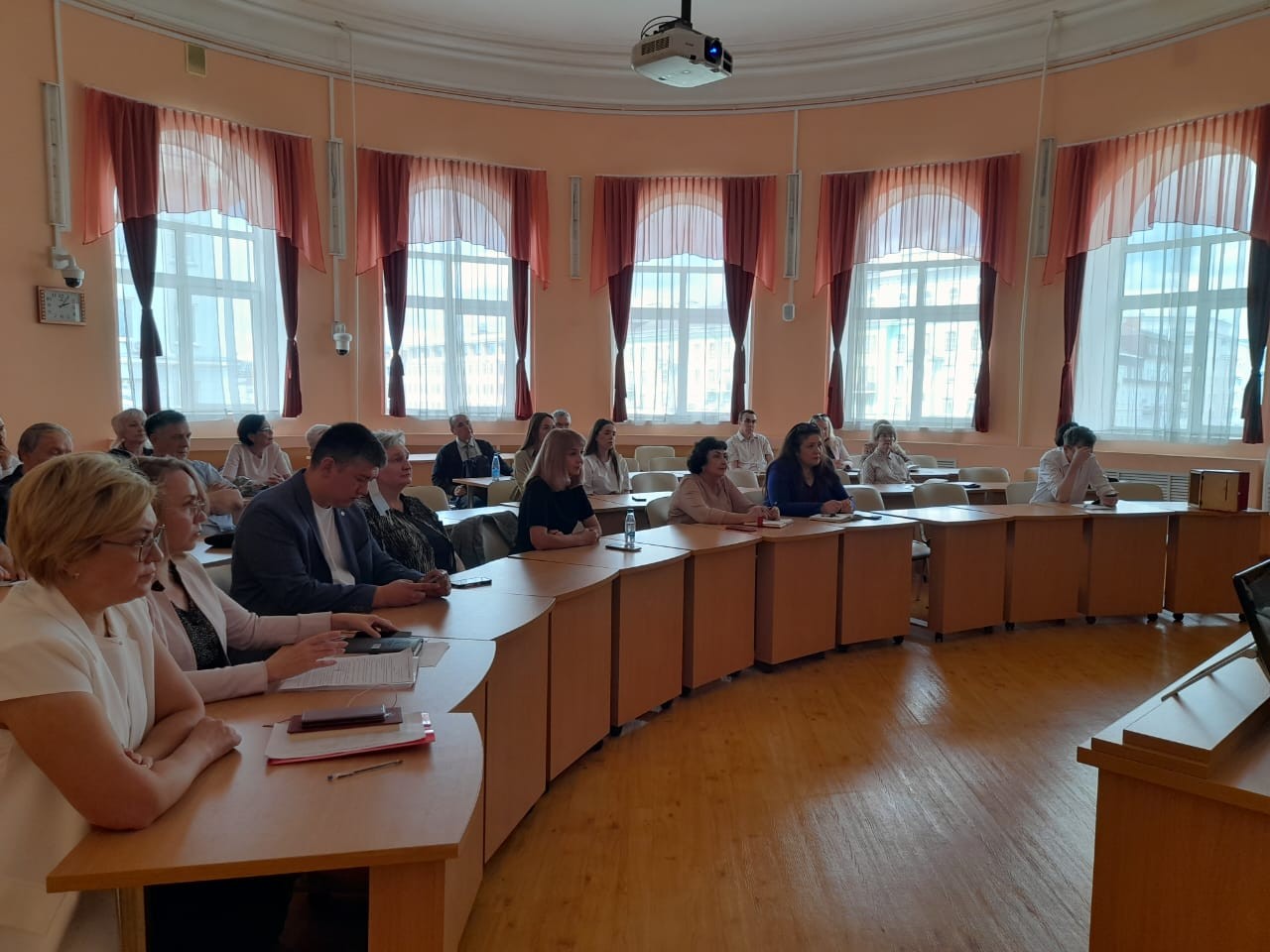 В Институте психологии и образования состоялось итоговое заседание Ученого совета В Институте психологии и образования состоялось итоговое заседание Ученого совета