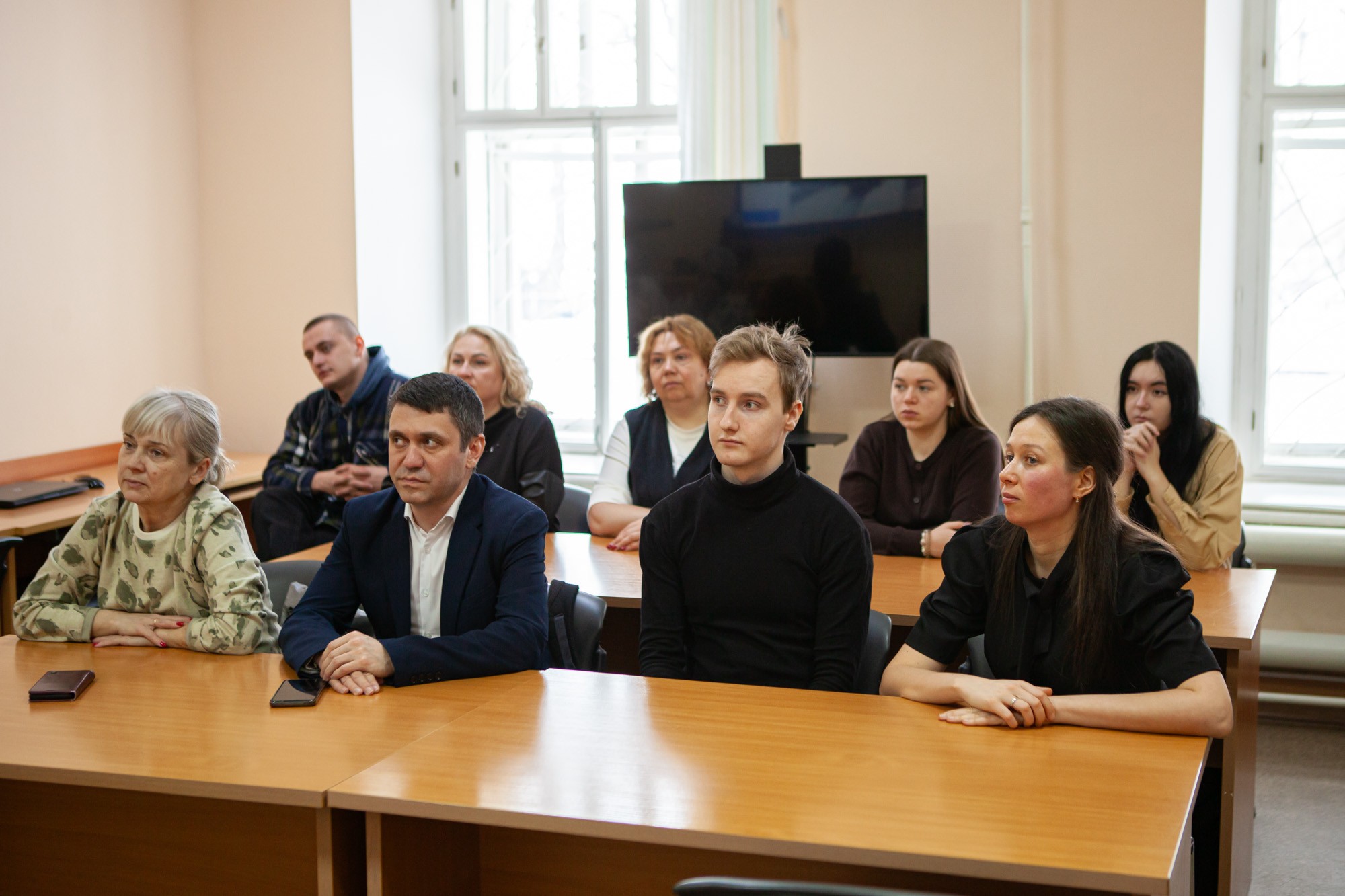 ��������� ����� ������������� �������� 'PROf-IT' ��� ����������� 8?11 ������� ,���������� �������� ���