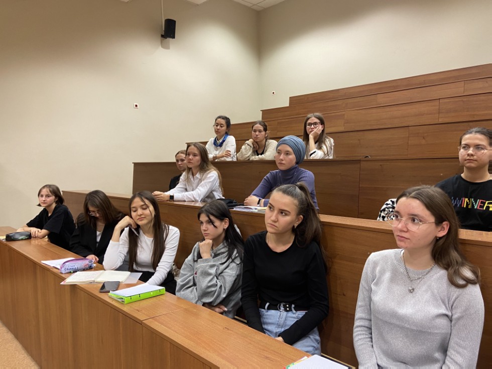 Болгар чоры каберташлары ни сөйли? Болгар чоры каберташлары ни сөйли?