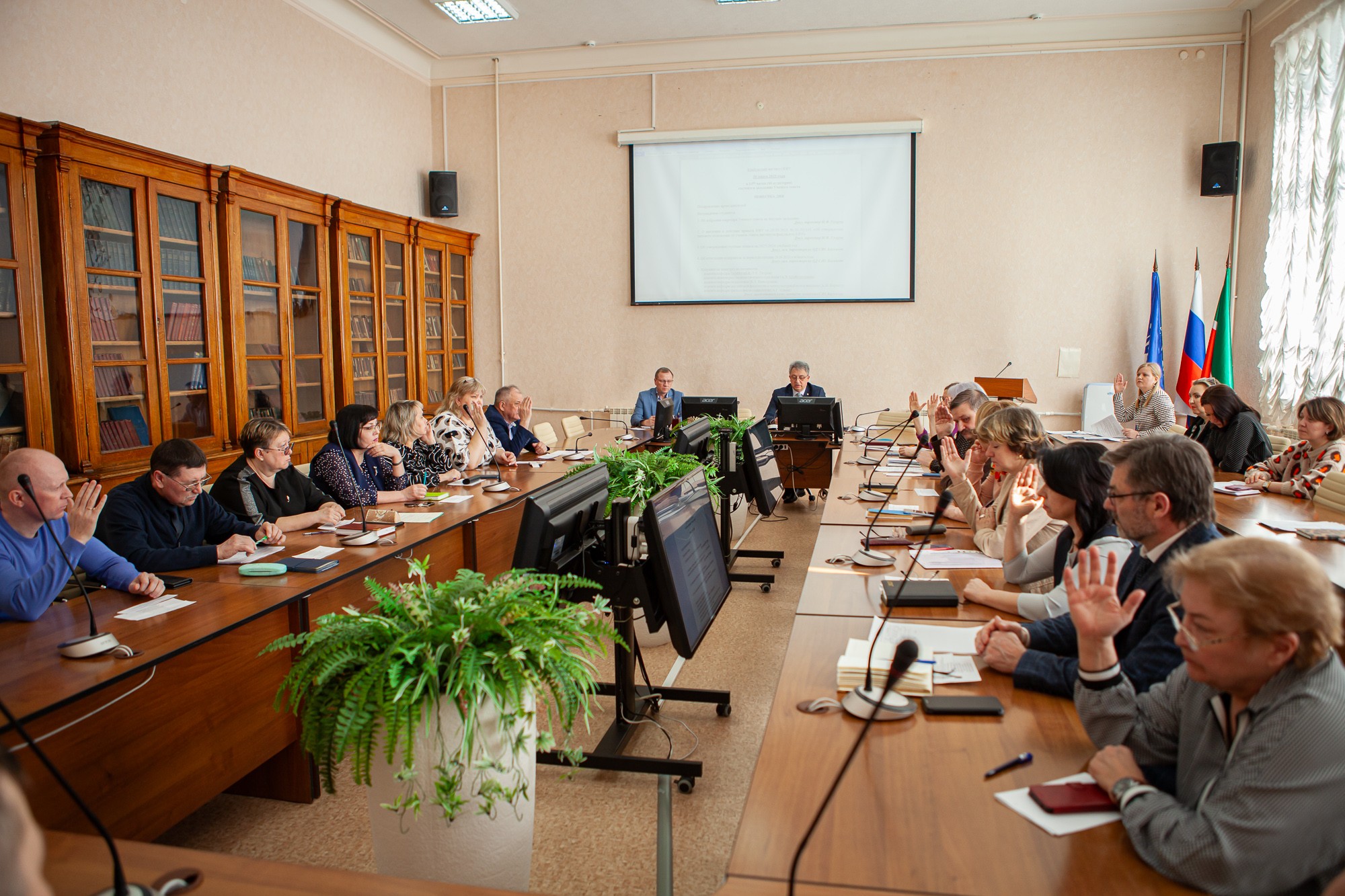 В Елабужском институте КФУ состоялось очередное заседание Ученого совета В Елабужском институте КФУ состоялось очередное заседание Ученого совета