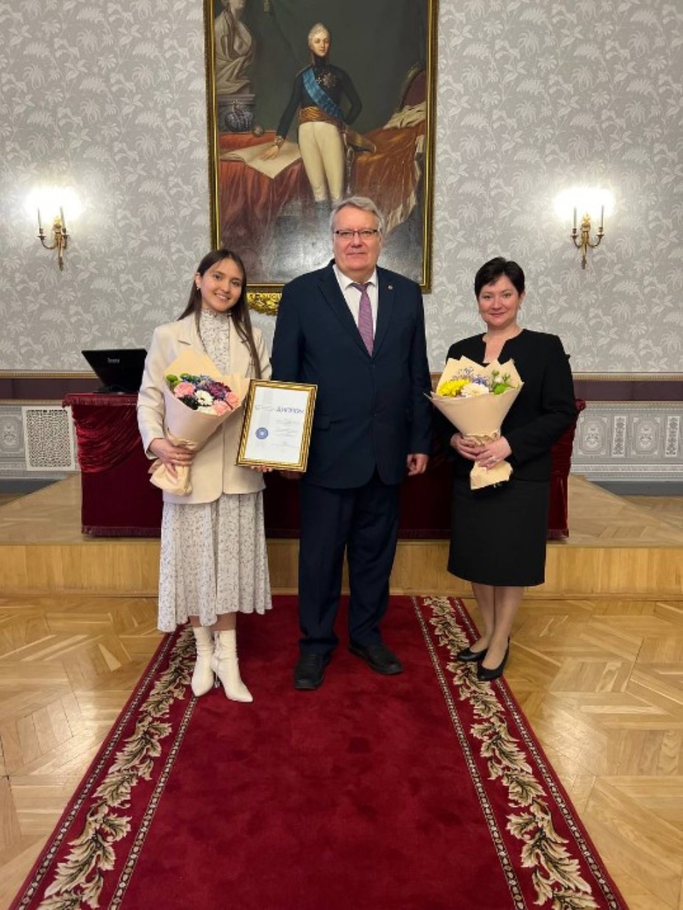 Студентлар фәнни түгәрәгенең уңышлары Студентлар фәнни түгәрәгенең уңышлары