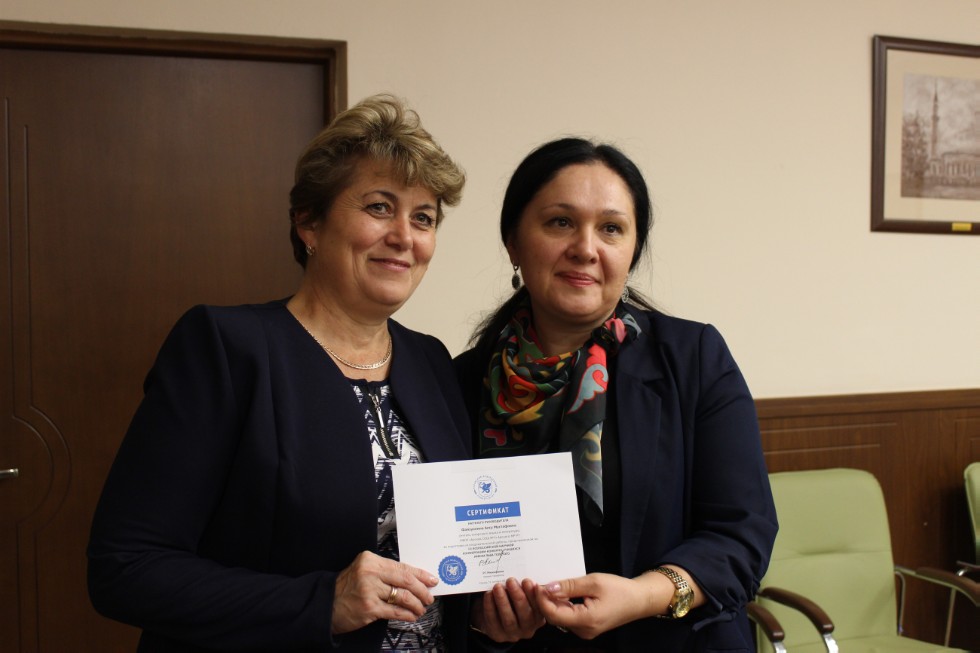 235 �����������