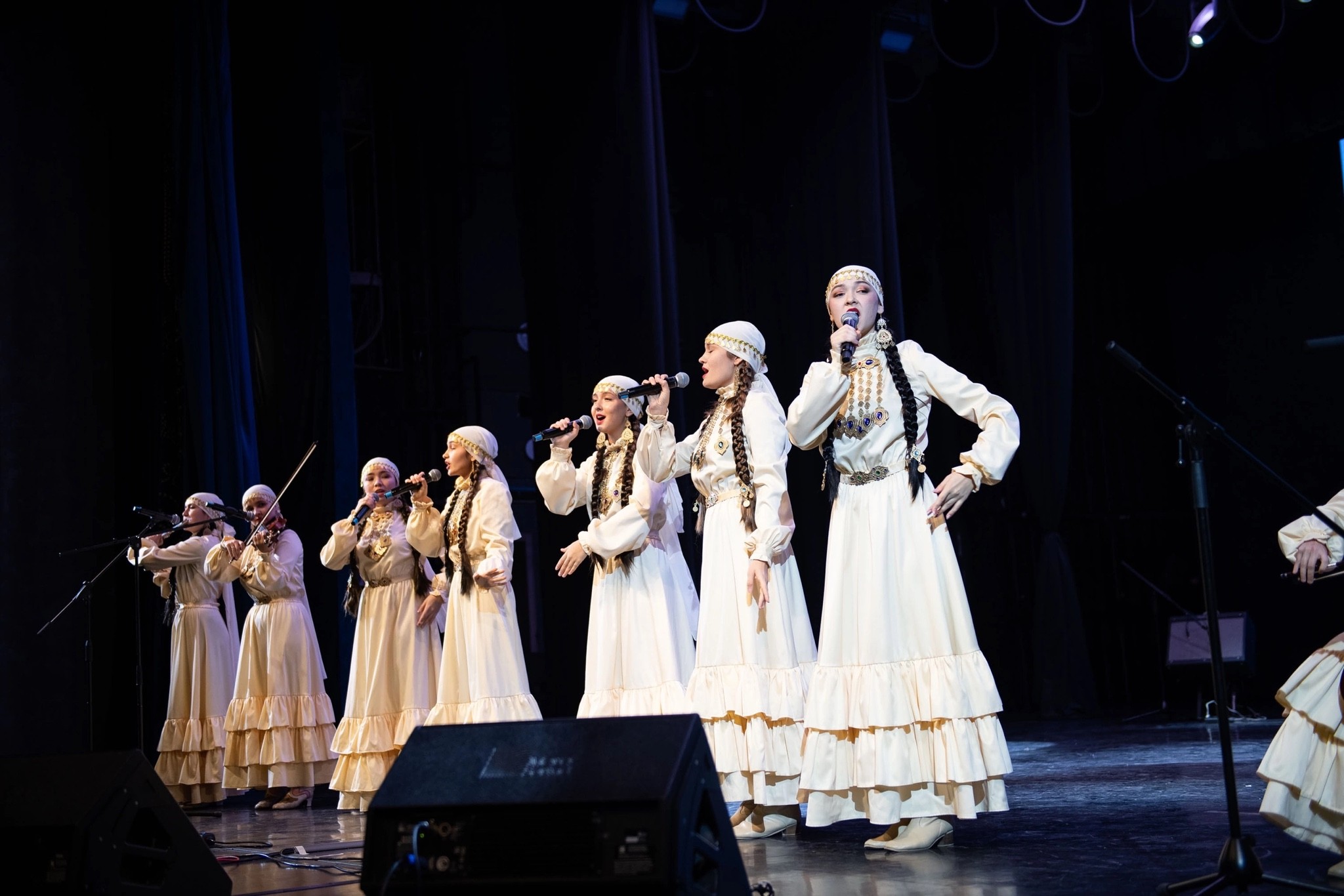 ����������� ��������-���������������� �������� '�ә��ә�' � �������� �������� ����� '�������' ���� ����� ������������ ���������� XXX ��������� '���� �������������'