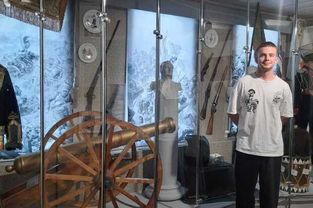 Студенты познакомились с историей кавалерист-девицы в ЕГМЗ Студенты познакомились с историей кавалерист-девицы в ЕГМЗ