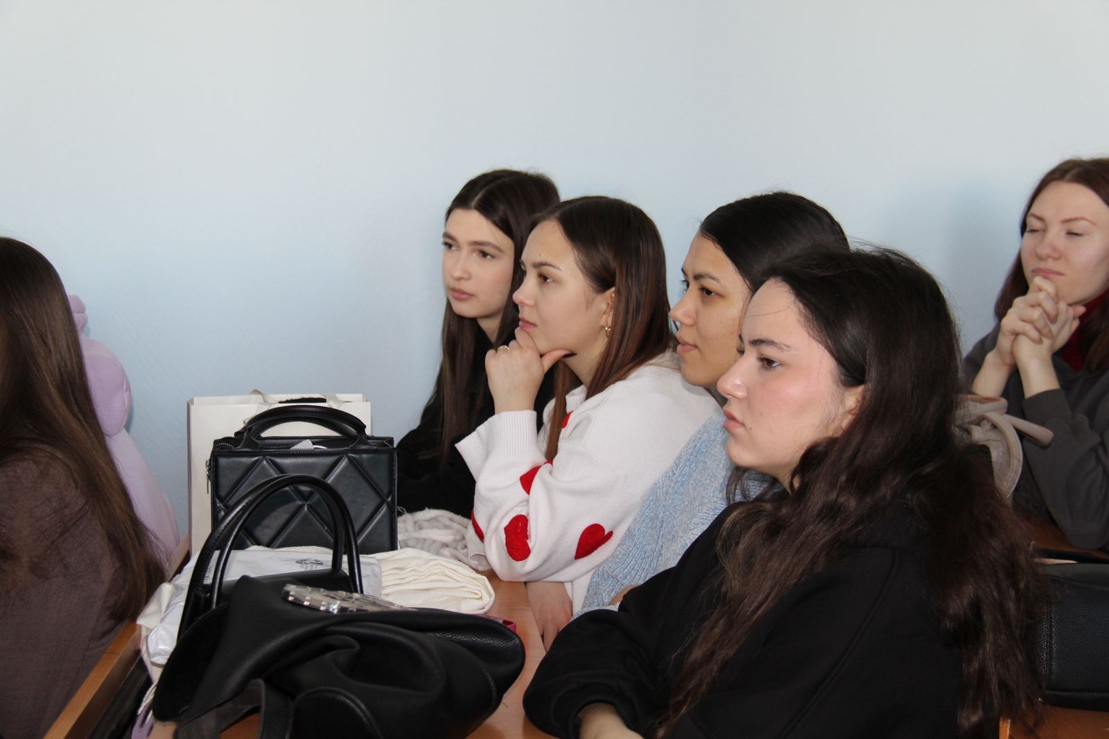 22 января 2025 года состоялась встреча студентов ИУЭФ КФУ с сотрудниками Управления Федеральной налоговой службы Республики Татарстан 22 января 2025 года состоялась встреча студентов ИУЭФ КФУ с сотрудниками Управления Федеральной налоговой службы Республики Татарстан