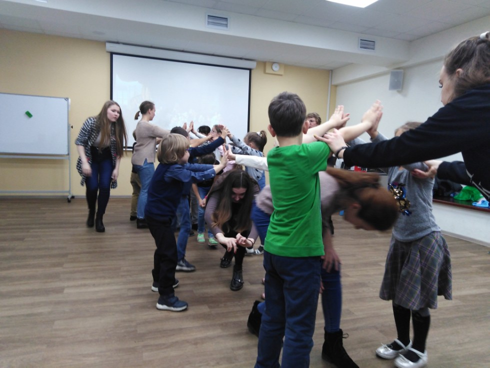 Репетиция спектакля детского театра 'Радуга' к юбилею Казанского университета Репетиция спектакля детского театра 'Радуга' к юбилею Казанского университета