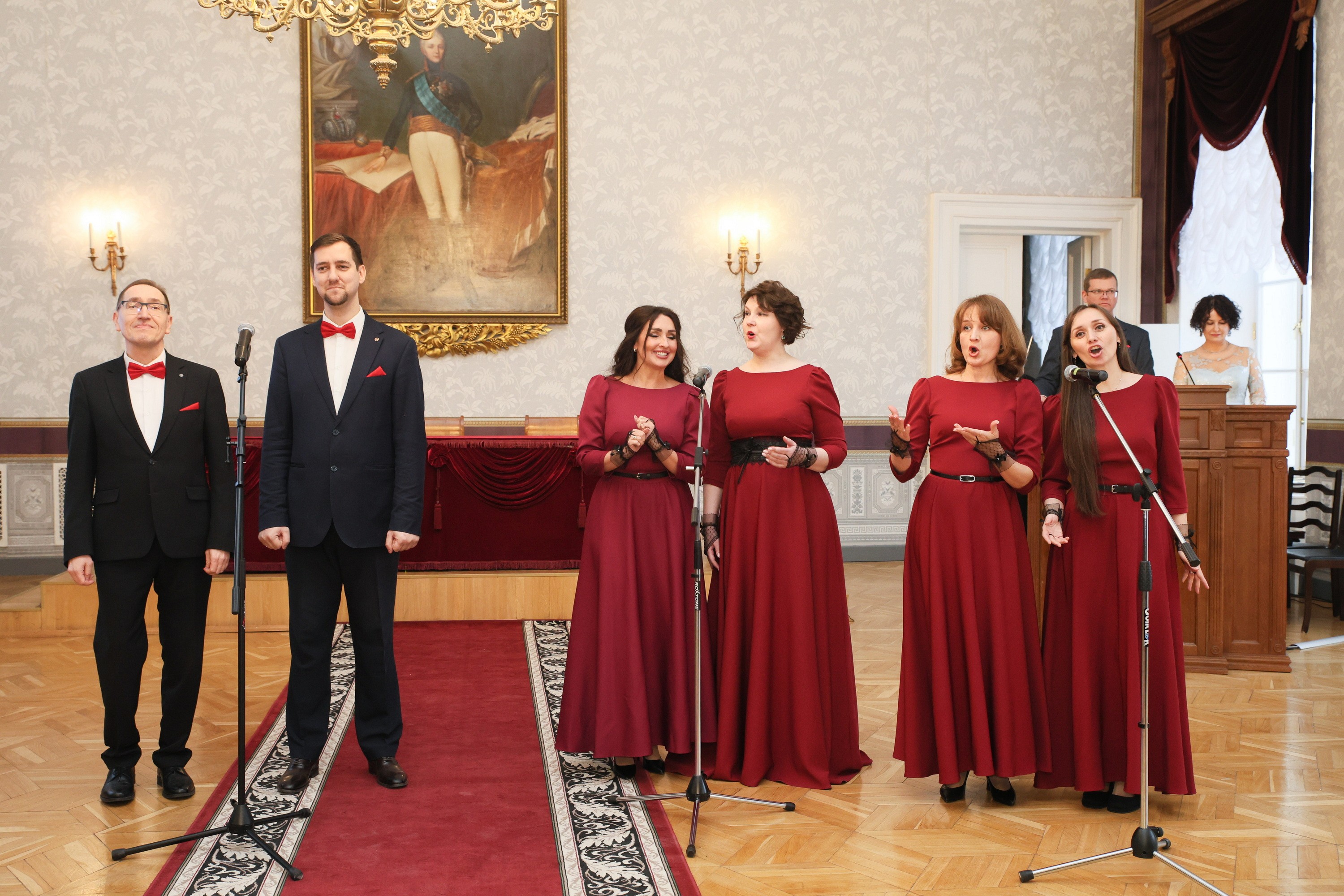 Михаил Абрамский стал одним из победителей конкурса 'Женщина года. Мужчина года: женский взгляд' Михаил Абрамский стал одним из победителей конкурса 'Женщина года. Мужчина года: женский взгляд'