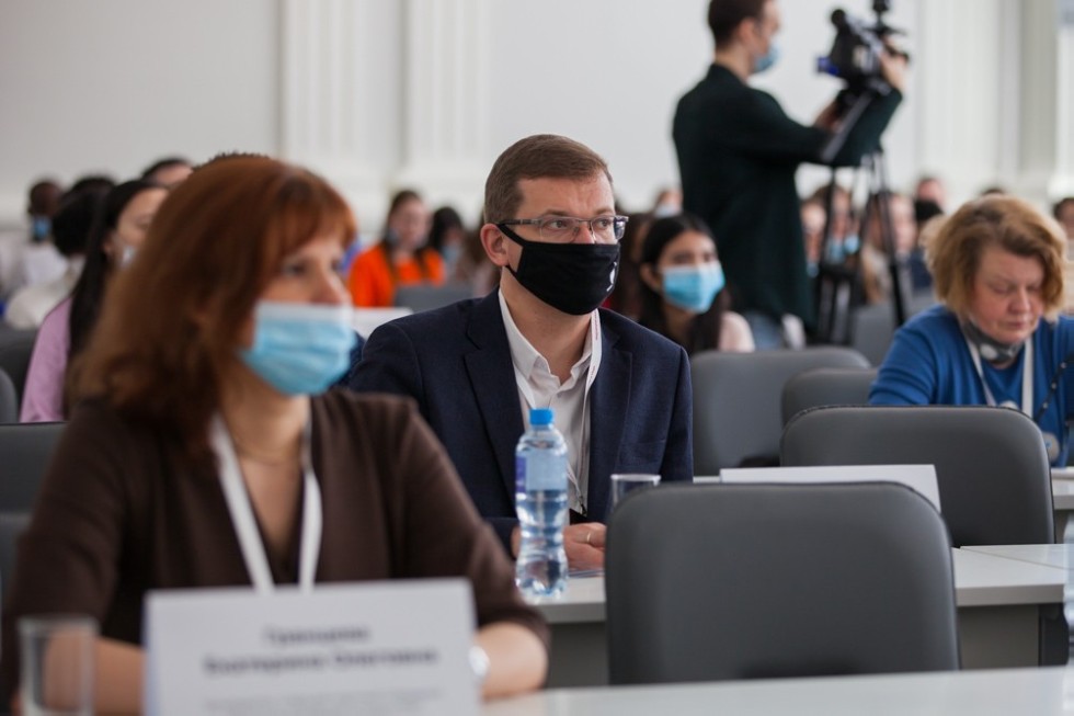 Второй этап Международной зимней исторической школы открылся в Елабужском институте КФУ Второй этап Международной зимней исторической школы открылся в Елабужском институте КФУ