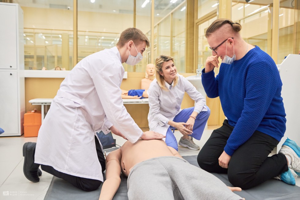 ����������