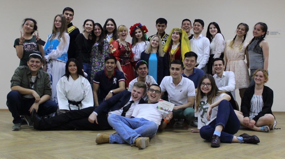 Квест 'CoolТУРа' прошел в ИМОИиВ КФУ Квест 'CoolТУРа' прошел в ИМОИиВ КФУ