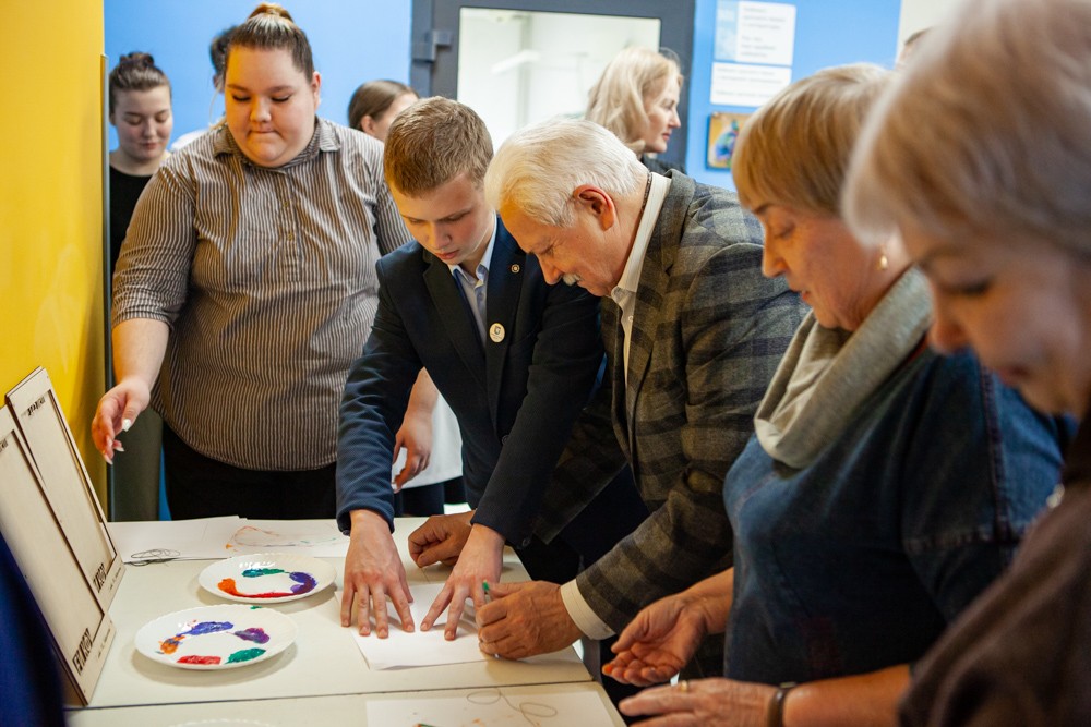 �������������� �������� � 125-����� ����������� ��������� ��� ��������� �  ,���������� �������� ���