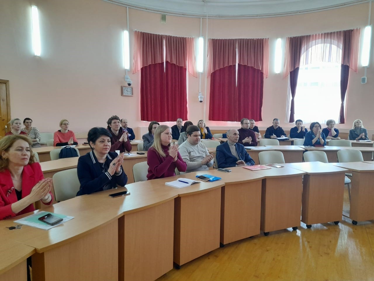 В Институте психологии и образования проходят курсы повышения квалификации Российской академии образования по истории религий России В Институте психологии и образования проходят курсы повышения квалификации Российской академии образования по истории религий России