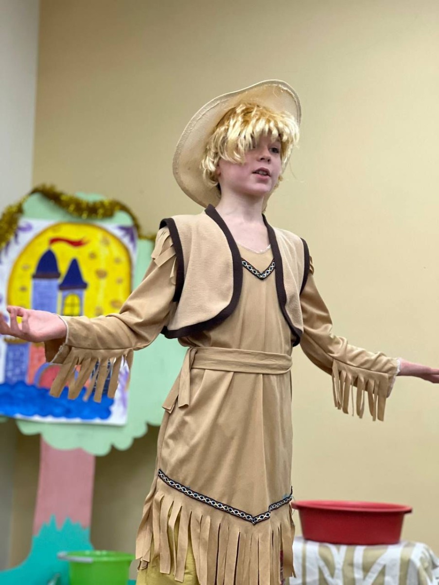 Детский театр 'Радуга' показал новогоднюю премьеру Детский театр 'Радуга' показал новогоднюю премьеру