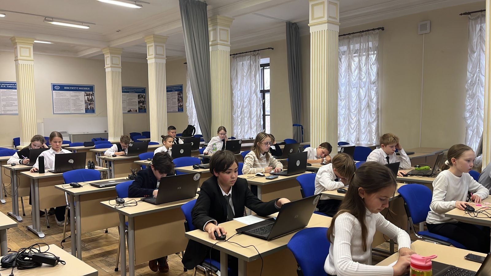 � ����� ������������ �������� ���� ������������� � ��������������� ��������