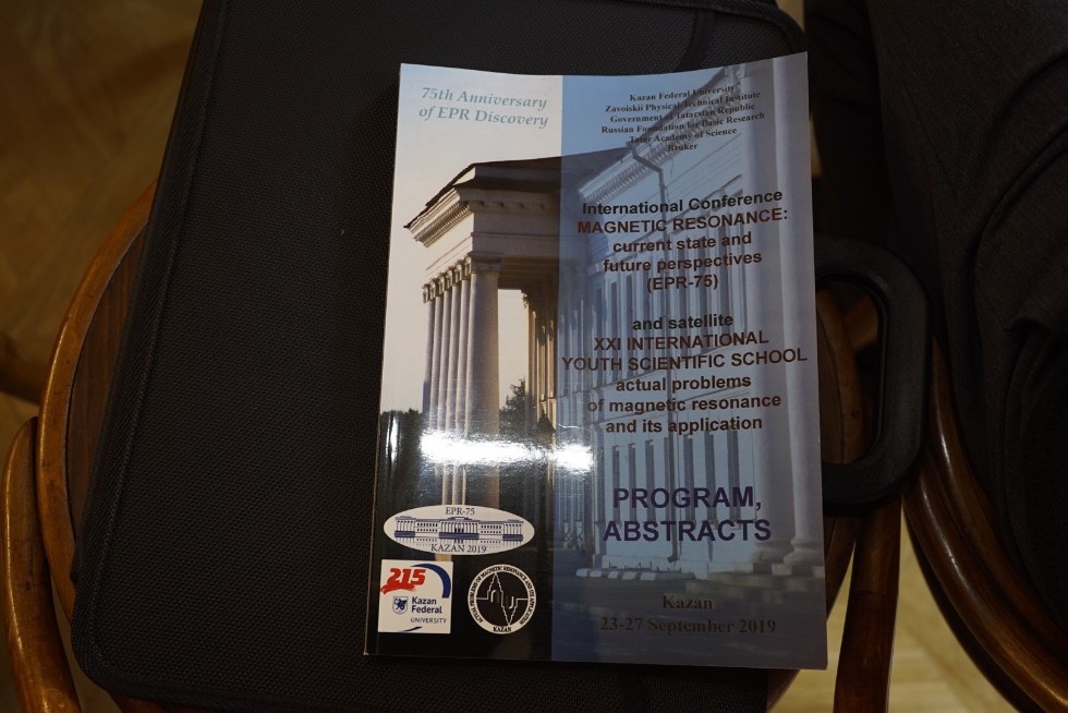 EPR-75 conference on magnetic resonance