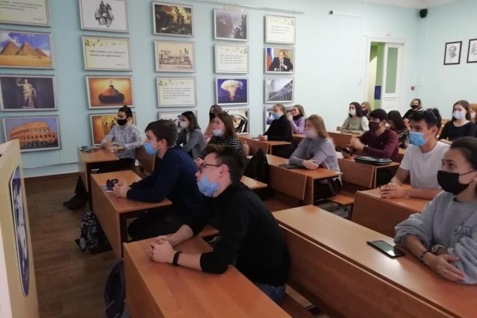 Дни научного кино проходят в Елабужском институте Дни научного кино проходят в Елабужском институте