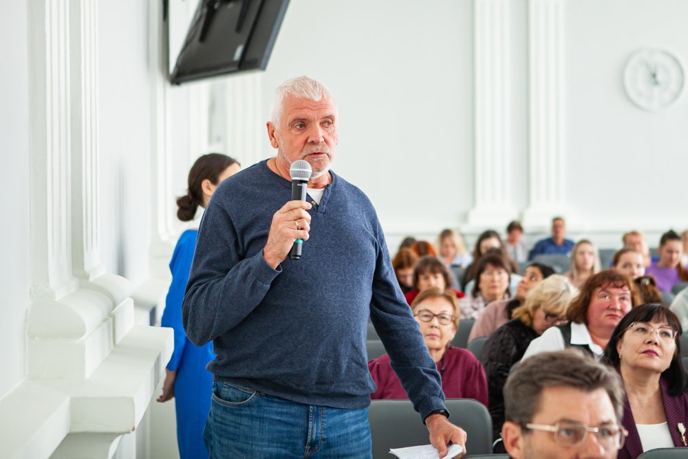 В Елабужском институте КФУ начались IX Махмутовские чтения: профессиональное образование и наставничество в период образовательных трансформаций 21 века В Елабужском институте КФУ начались IX Махмутовские чтения: профессиональное образование и наставничество в период образовательных трансформаций 21 века