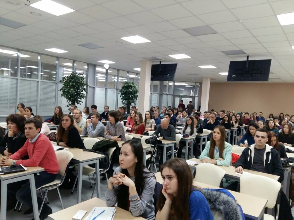 3 марта 2016 года в Центре Магистратуры Института управления, экономики и финансов КФУ прошла открытая лекция профессора Коха Игоря Анатольевича и профессора Галлямовой Динары Хамитовны, посвященная перспективам развития мировой экономики. 3 марта 2016 года в Центре Магистратуры Института управления, экономики и финансов КФУ прошла открытая лекция профессора Коха Игоря Анатольевича и профессора Галлямовой Динары Хамитовны, посвященная перспективам развития мировой экономики.