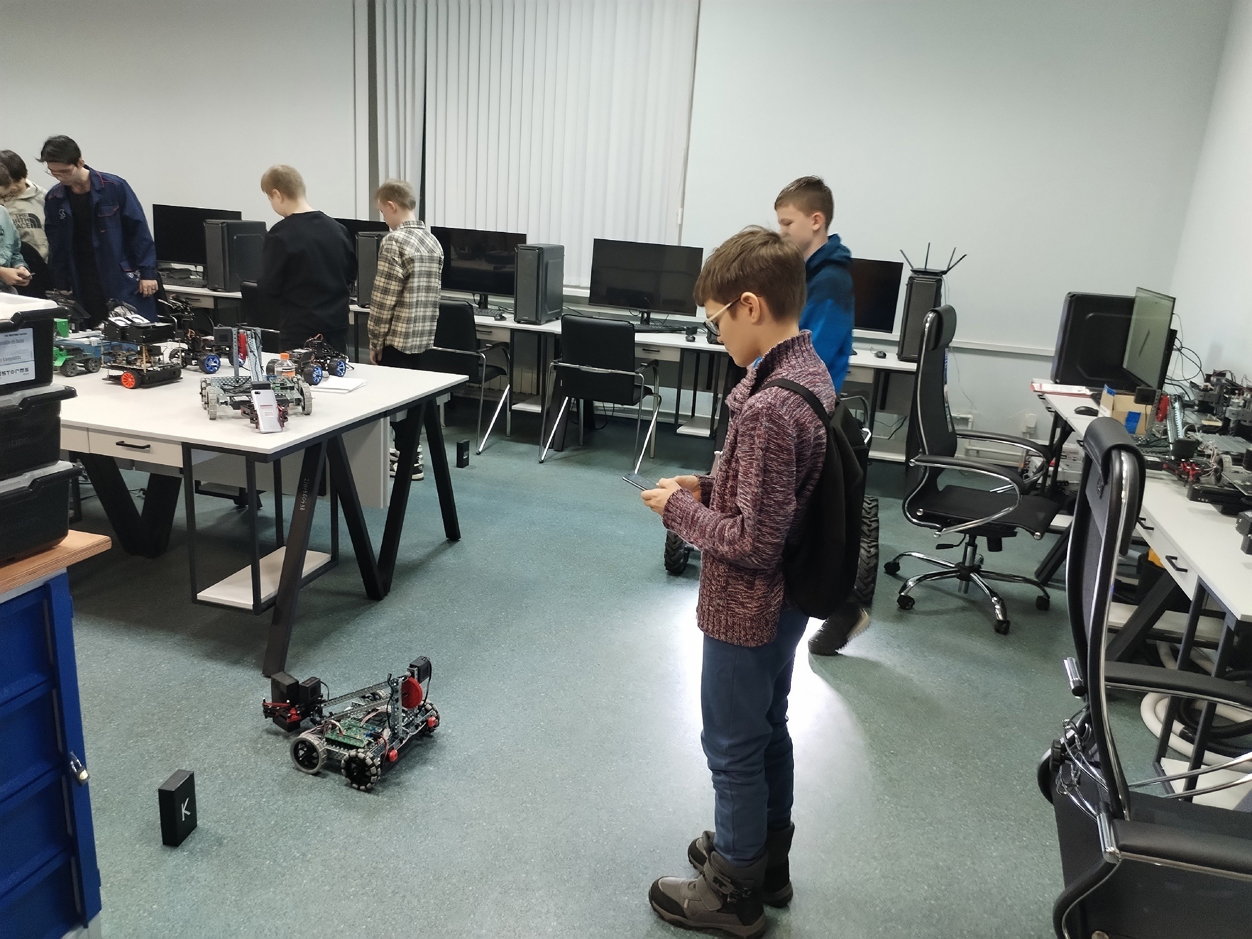 Погружение в мир науки, технологий и робототехники Погружение в мир науки, технологий и робототехники