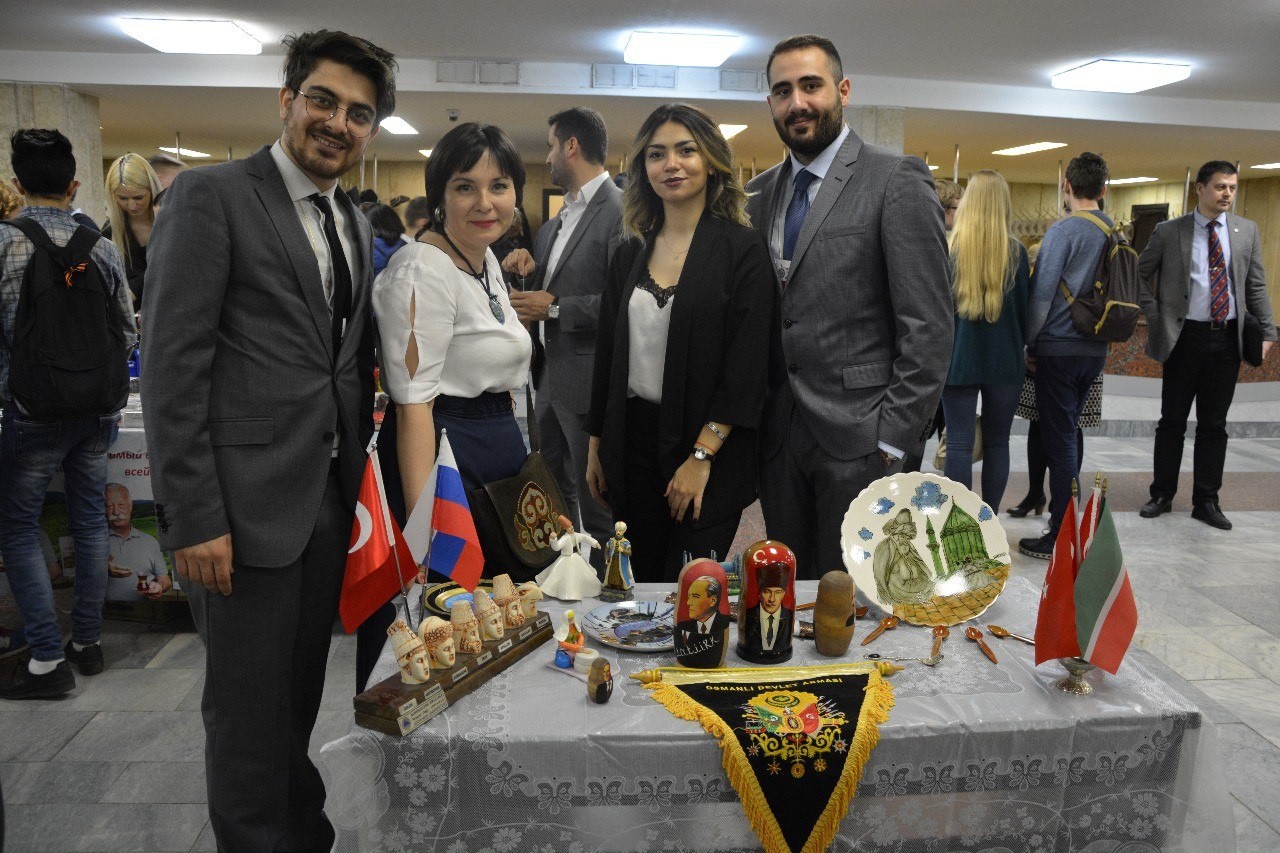 В КФУ подвели итоги II Всероссийского конкурса по турецкому языку и культуре В КФУ подвели итоги II Всероссийского конкурса по турецкому языку и культуре