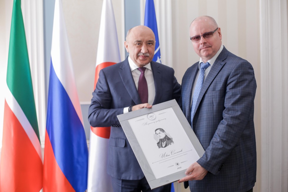 Rector Ilshat Gafurov met with representatives of Mitsubishi Electric