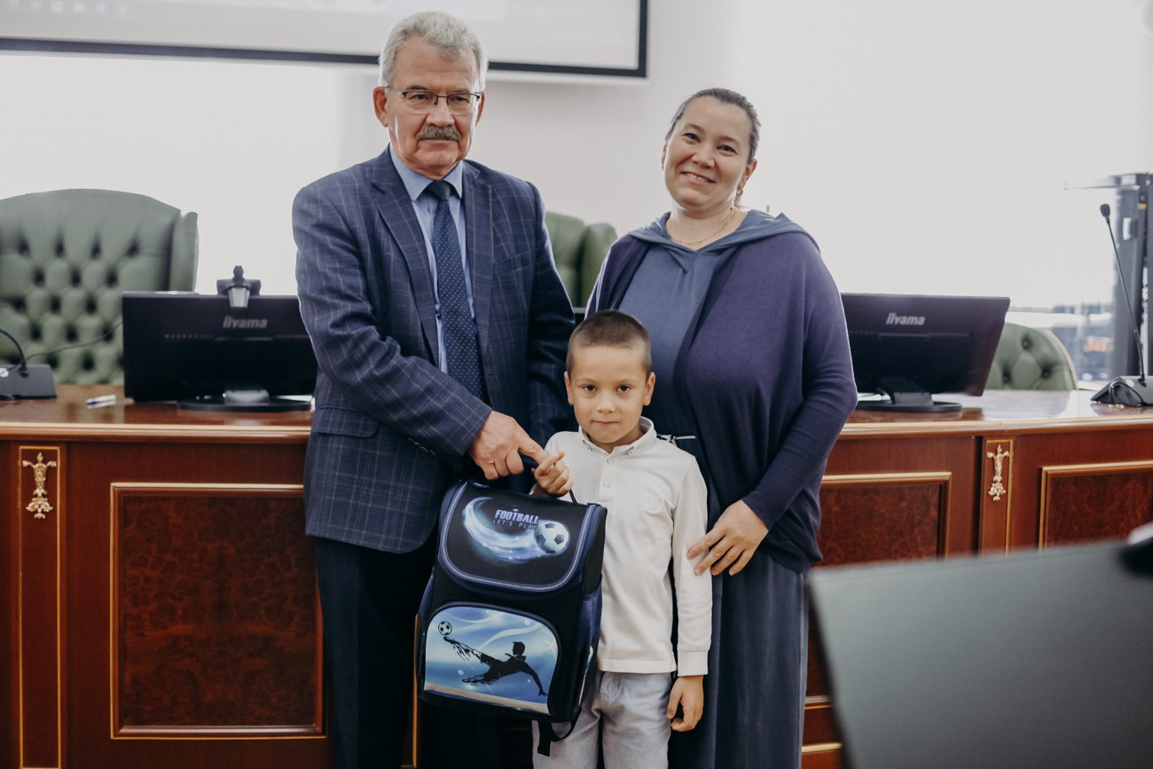 ����� ����������� ������, ����������� � ������ �����, ������� �������