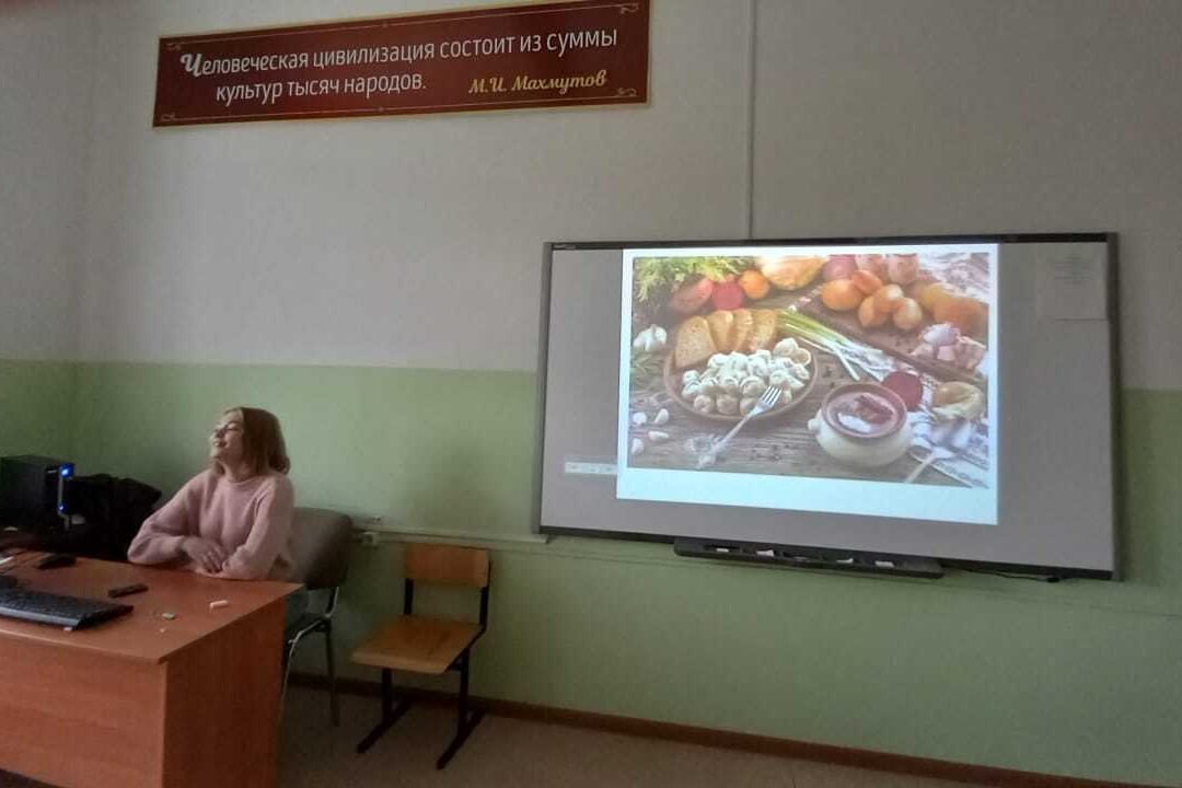 Кураторский час 'Мы за дружбу народов!' Кураторский час 'Мы за дружбу народов!'