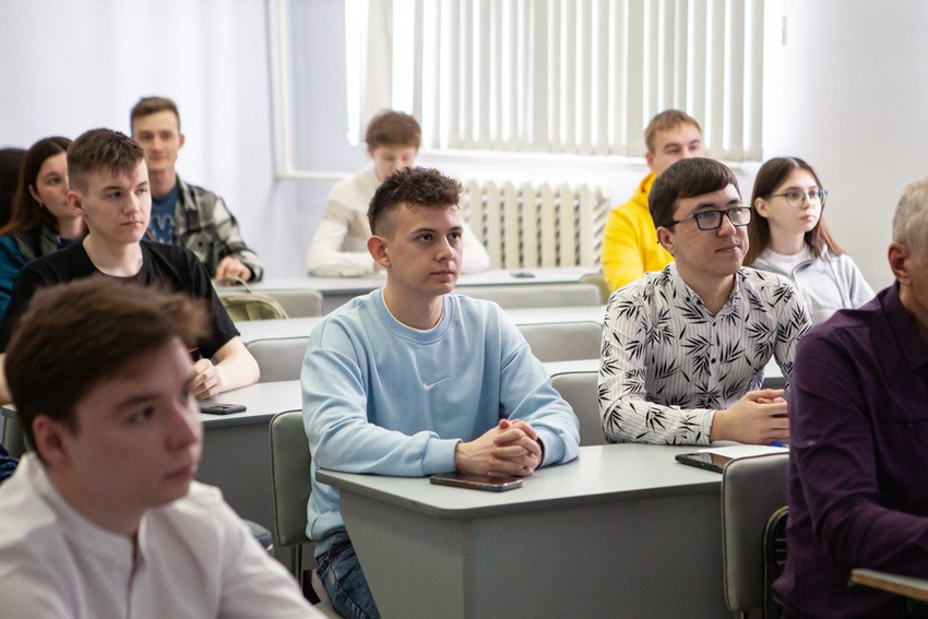 Юридические и психолого-педагогические механизмы профилактики правонарушений несовершеннолетних обсудили в Елабужском институте КФУ Юридические и психолого-педагогические механизмы профилактики правонарушений несовершеннолетних обсудили в Елабужском институте КФУ