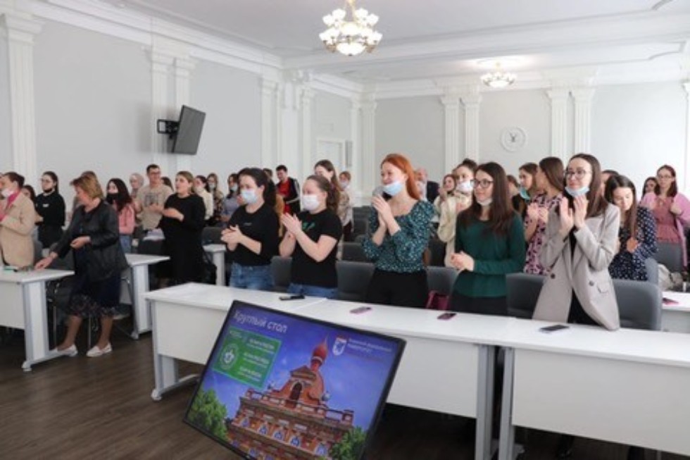 Татарская литература: проблемы и направления развития Татарская литература: проблемы и направления развития