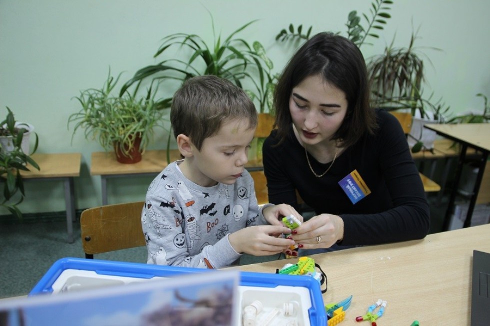 Научный десант КФУ 'высадился' в Заинске Научный десант КФУ 'высадился' в Заинске