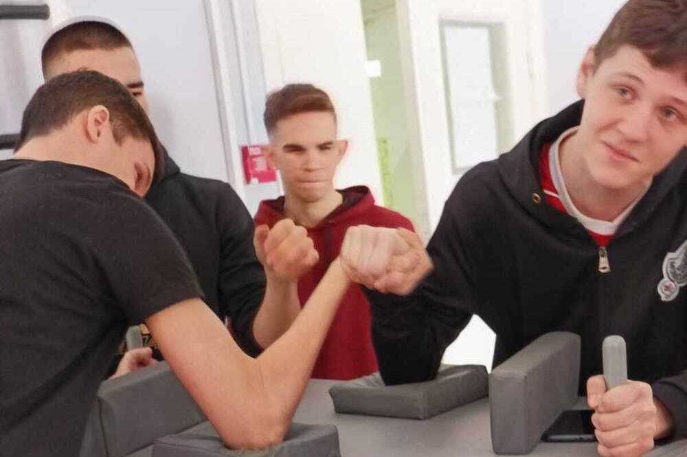 Мастер-класс по армрестлингу Мастер-класс по армрестлингу