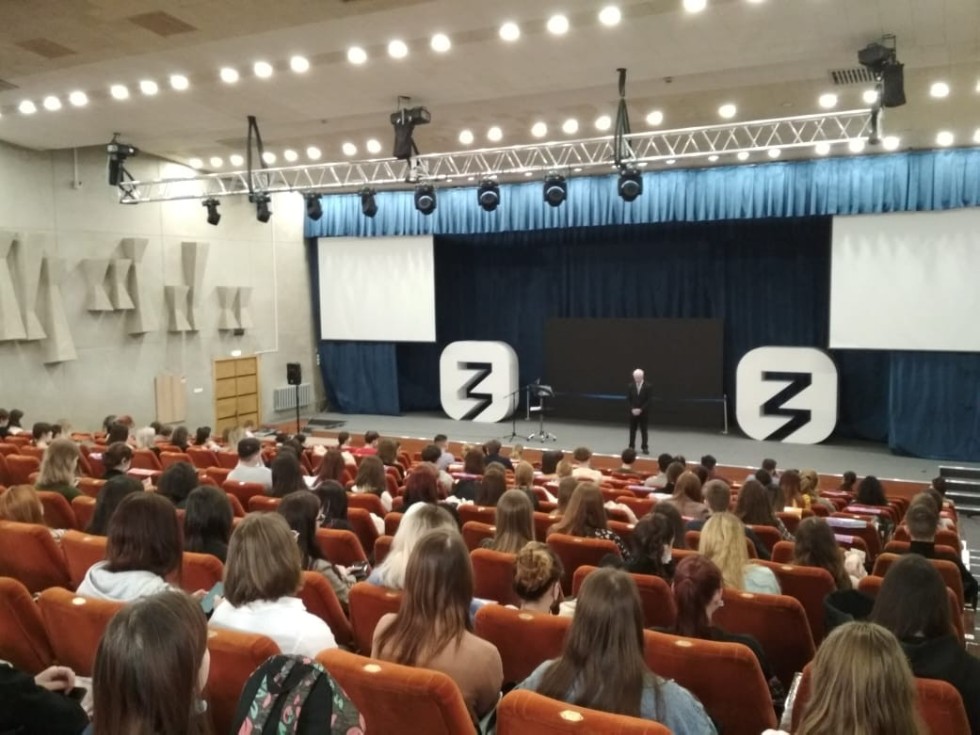 Виктор Туманин: 'Сегодня развитие патриотического воспитания и формирование гражданской позиции наших студентов как никогда имеет большое значение' Виктор Туманин: 'Сегодня развитие патриотического воспитания и формирование гражданской позиции наших студентов как никогда имеет большое значение'