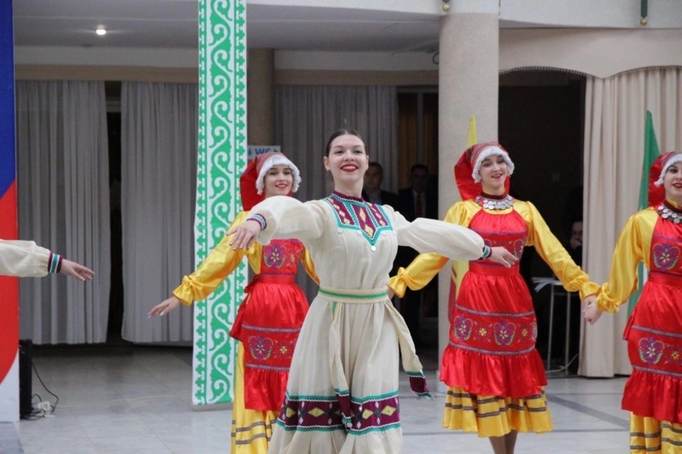 'Наша сила в единстве!' 'Наша сила в единстве!'