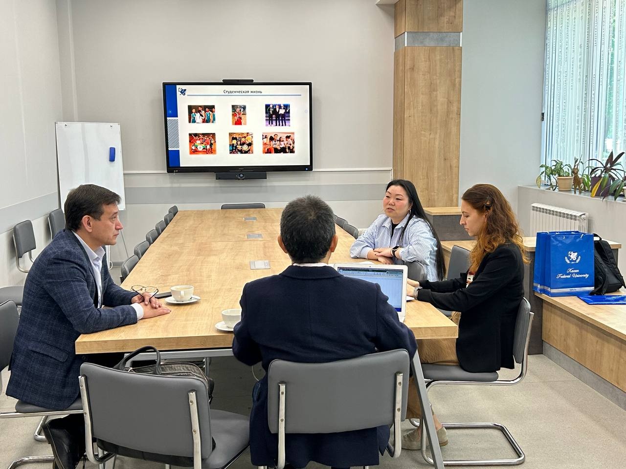 Визит Хорхе Сиеса дэ Леон- исполнительный директор АЛАР (Российско-латиноамериканская ассоциация). Визит Хорхе Сиеса дэ Леон- исполнительный директор АЛАР (Российско-латиноамериканская ассоциация).