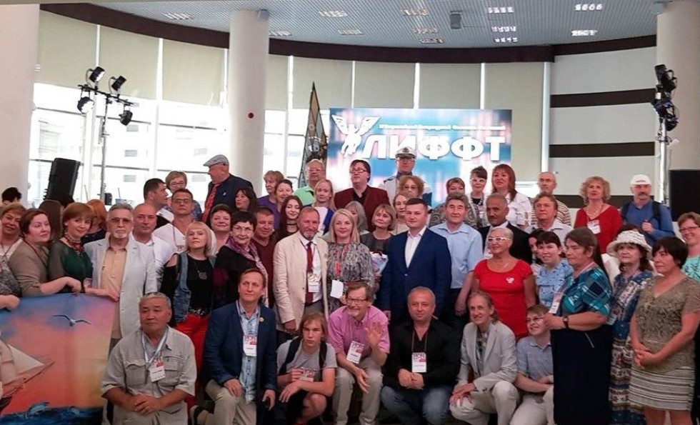 'Мы люди одной планеты ? Литературы' 'Мы люди одной планеты ? Литературы'