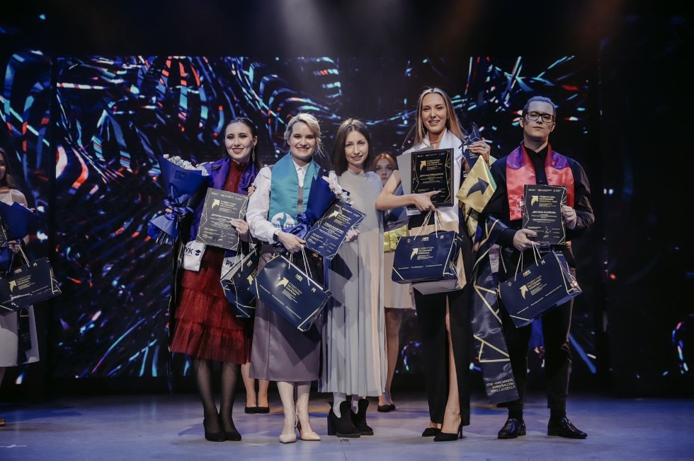 Состоялась церемония вручения Республиканской премии 'Студент года Республики Татарстан - 2021'