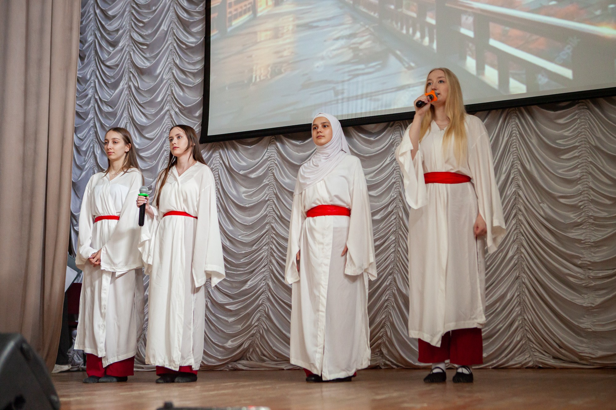 В Елабужском институте КФУ прошел концерт на китайском языке В Елабужском институте КФУ прошел концерт на китайском языке