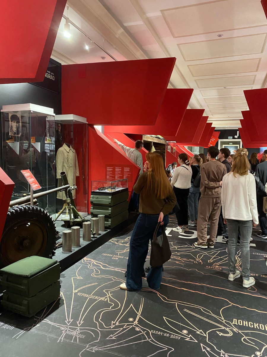 Студенты 4 курса посетили Музей-мемориал Великой Отечественной Войны Студенты 4 курса посетили Музей-мемориал Великой Отечественной Войны