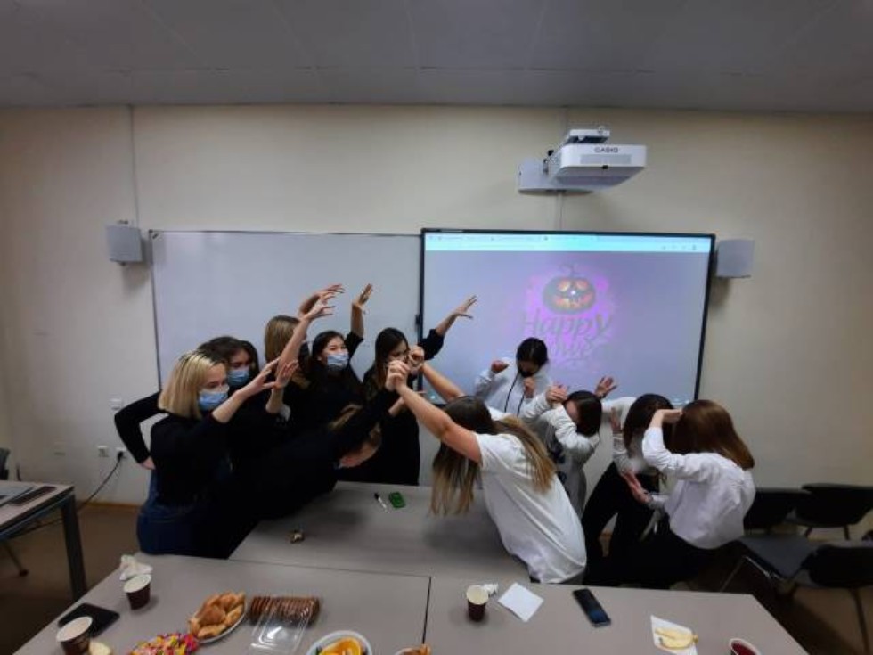 HALLOWEEN 2021 HALLOWEEN 2021