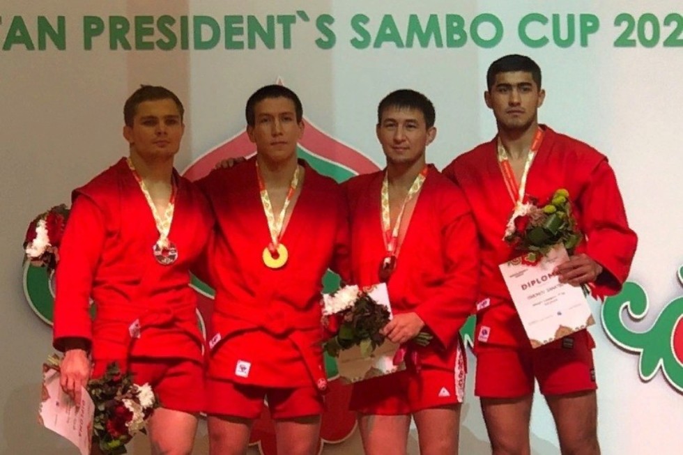 Студент Елабужского института КФУ занял первое место на Международном турнире по самбо категории 'А' Студент Елабужского института КФУ занял первое место на Международном турнире по самбо категории 'А'