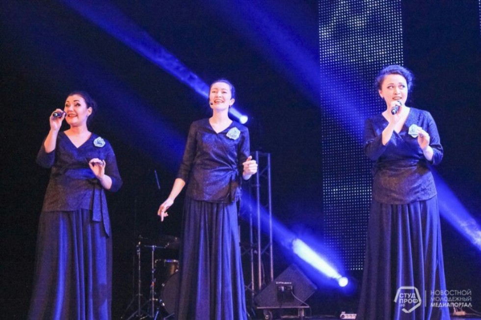 ЗВУЧАЩЕЕ ТВОРЧЕСТВО МОЛОДЫХ ЗВУЧАЩЕЕ ТВОРЧЕСТВО МОЛОДЫХ