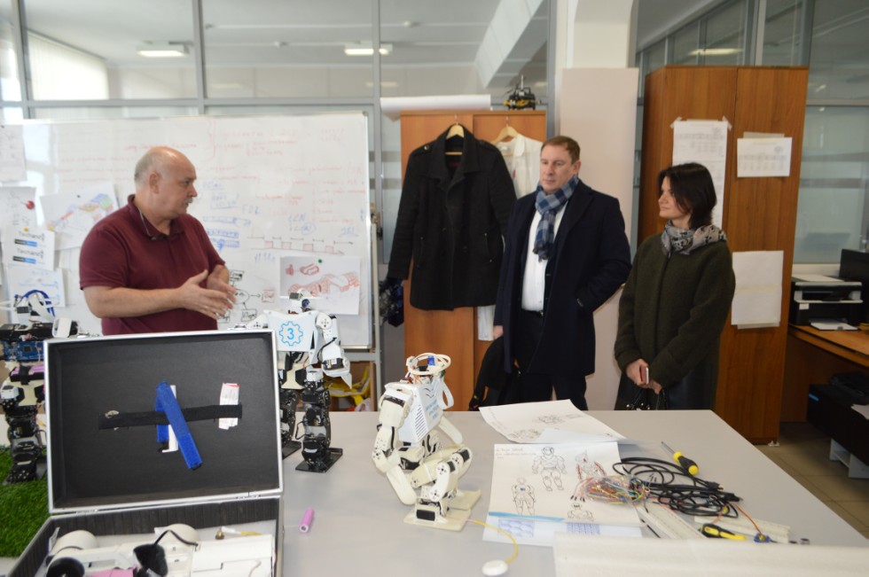 ������������� DASSAULT SUSTEMES �������� ���������� �������� ���