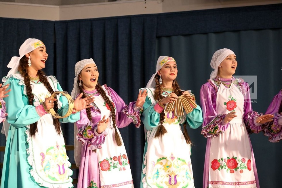 Халык иҗатыннан илһам алып Халык иҗатыннан илһам алып