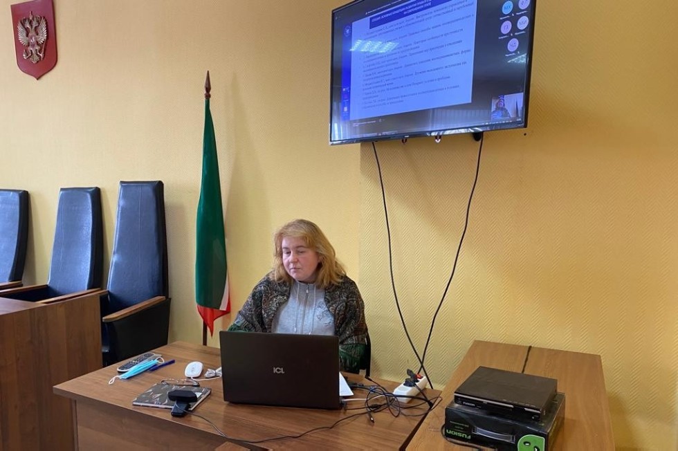 Заседание секции 'Правовые механизмы профилактики правонарушений несовершеннолетних в условиях современного цифрового пространства' Заседание секции 'Правовые механизмы профилактики правонарушений несовершеннолетних в условиях современного цифрового пространства'